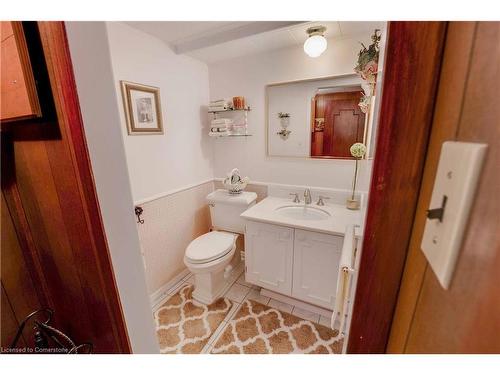 251 Tottenham Road, Burlington, ON - Indoor Photo Showing Bathroom