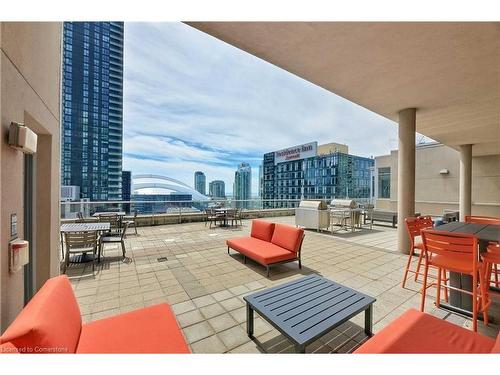 409-270 Wellington Street W, Toronto, ON - Outdoor With Exterior