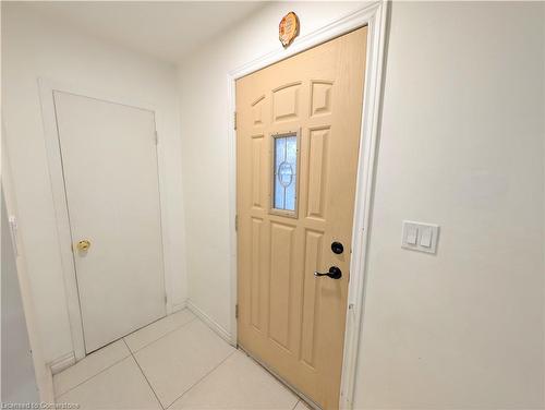 208 West 19Th Street, Hamilton, ON - Indoor Photo Showing Other Room