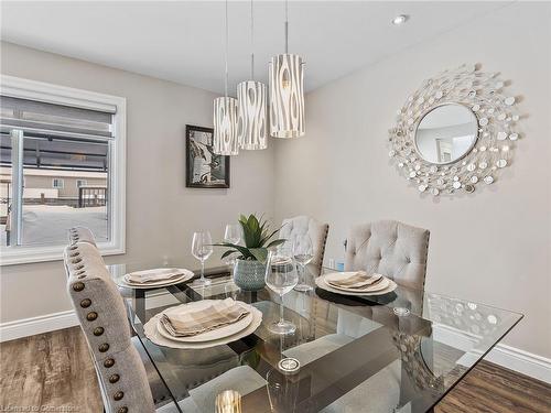 25 Lindsay Drive, Caledonia, ON - Indoor Photo Showing Dining Room