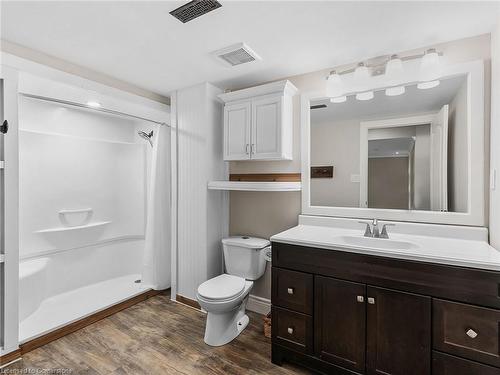 25 Lindsay Drive, Caledonia, ON - Indoor Photo Showing Bathroom