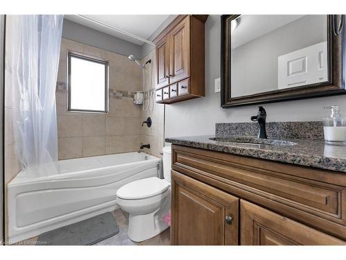 377 East 28Th Street, Hamilton, ON - Indoor Photo Showing Bathroom