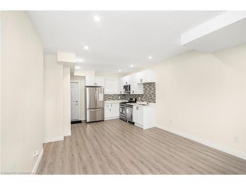 922 Burlington Street E, Hamilton, ON - Indoor Photo Showing Kitchen With Stainless Steel Kitchen