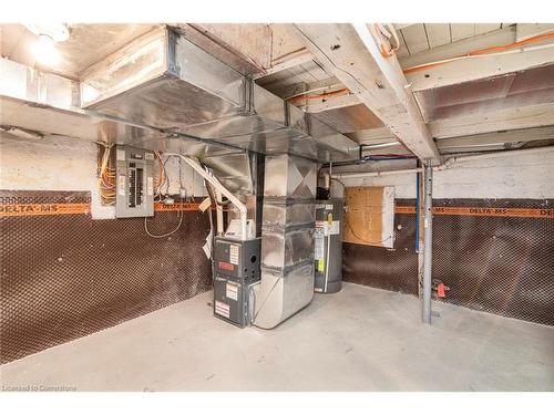 922 Burlington Street E, Hamilton, ON - Indoor Photo Showing Basement