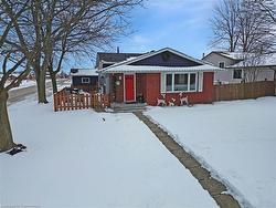 3 Leduc Street  Hamilton, ON L8T 4S3