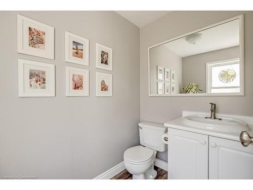 2344 Woodward Avenue, Burlington, ON - Indoor Photo Showing Bathroom