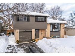 3233 Lansdown Drive  Burlington, ON L7M 1K1