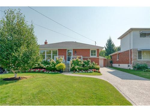 27 Hoover Crescent, Hamilton, ON - Outdoor