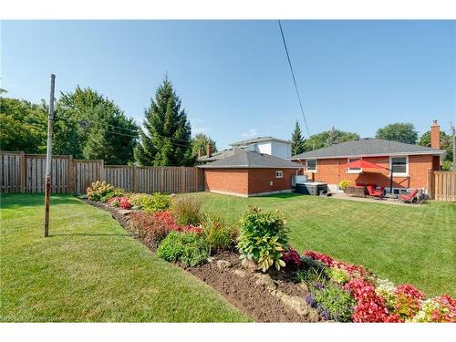 27 Hoover Crescent, Hamilton, ON - Outdoor