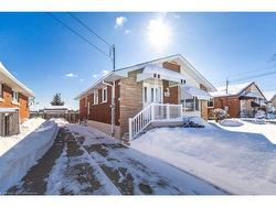 585 East 27th Street  Hamilton, ON L8V 3H4