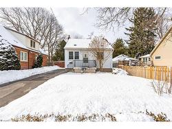 276 Bowman Street  Hamilton, ON L8S 2V3