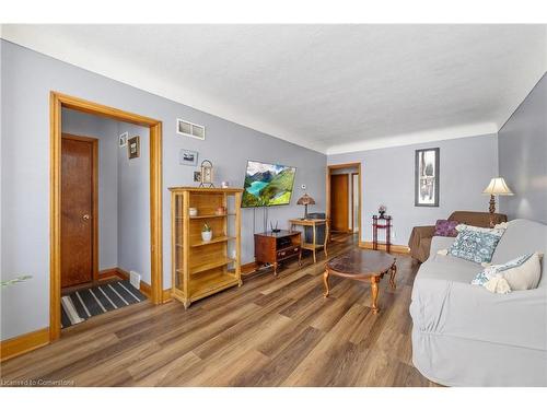 234 Auburn Avenue, Hamilton, ON - Indoor