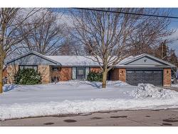 16 Trevor Drive  Stoney Creek, ON L8G 1N2