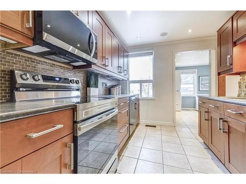 29 East 21St Street, Hamilton, ON - Indoor Photo Showing Kitchen