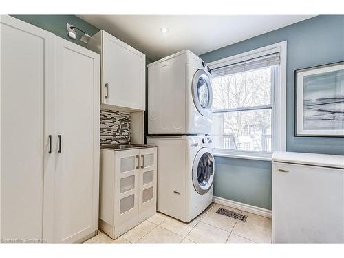 29 East 21St Street, Hamilton, ON - Indoor Photo Showing Laundry Room