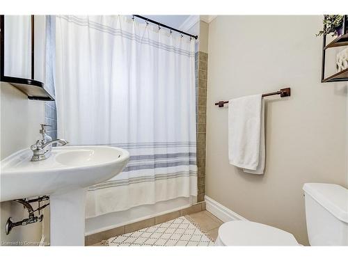 29 East 21St Street, Hamilton, ON - Indoor Photo Showing Bathroom