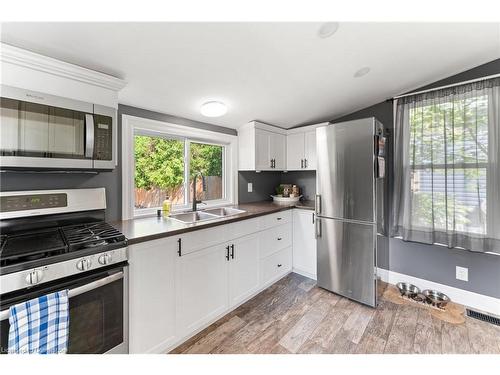 781 Spring Gardens Road, Burlington, ON - Indoor Photo Showing Kitchen With Double Sink