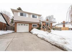 118 Princeton Drive  Hamilton, ON L8T 4B7