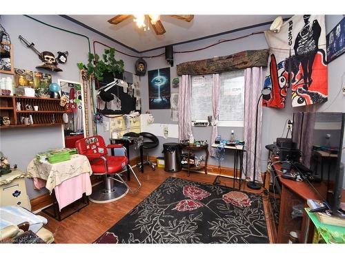 522 Cannon Street E, Hamilton, ON - Indoor Photo Showing Other Room