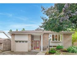 3150 Bentworth Drive  Burlington, ON L7M 1M2