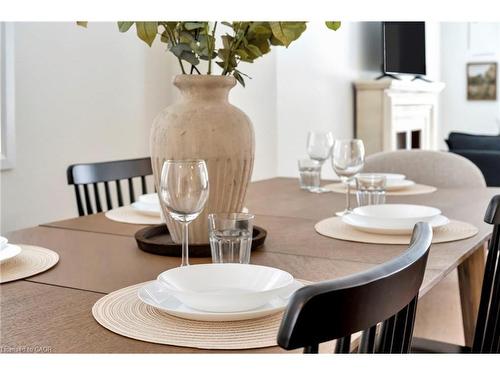 49 Willson Drive, Thorold, ON - Indoor Photo Showing Dining Room