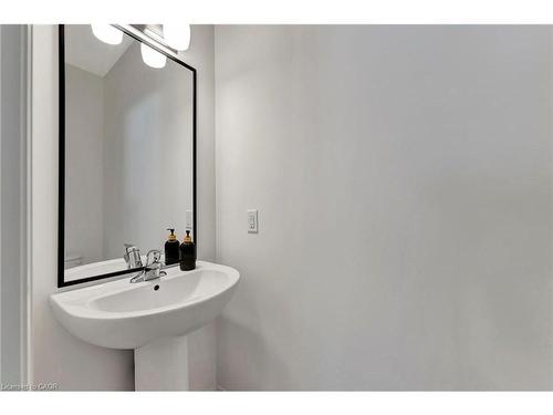 49 Willson Drive, Thorold, ON - Indoor Photo Showing Bathroom