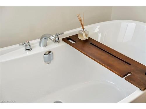 49 Willson Drive, Thorold, ON - Indoor Photo Showing Bathroom