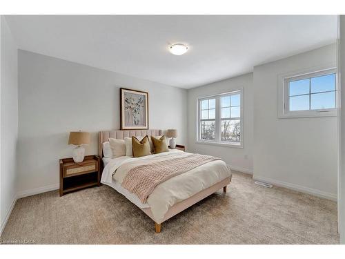 49 Willson Drive, Thorold, ON - Indoor Photo Showing Bedroom