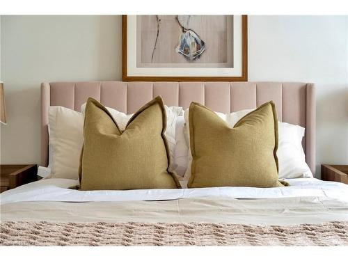 49 Willson Drive, Thorold, ON - Indoor Photo Showing Bedroom