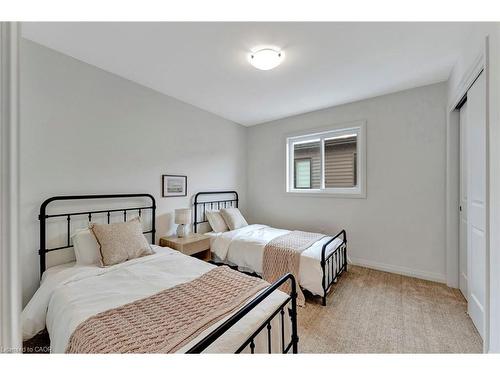 49 Willson Drive, Thorold, ON - Indoor Photo Showing Bedroom