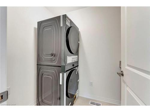 49 Willson Drive, Thorold, ON - Indoor Photo Showing Laundry Room
