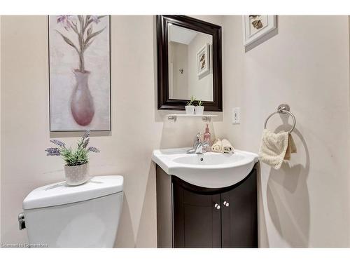 63 Lynnette Drive, Hamilton, ON - Indoor Photo Showing Bathroom