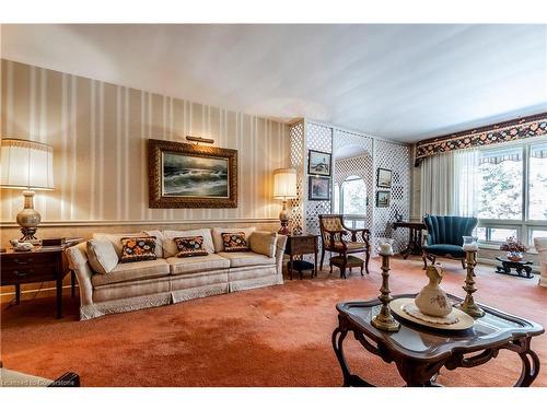 11 Lloyd Street, Wingham, ON - Indoor Photo Showing Living Room With Fireplace