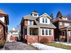 157 Haddon Avenue N Hamilton, ON L8S 4A7