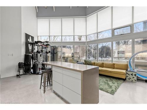 105-66 Bay Street S, Hamilton, ON - Indoor