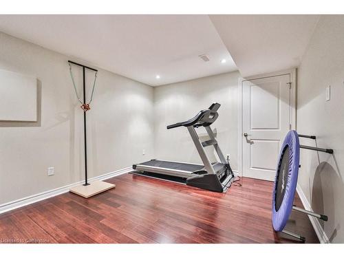 4140 Judson Common, Burlington, ON - Indoor Photo Showing Gym Room