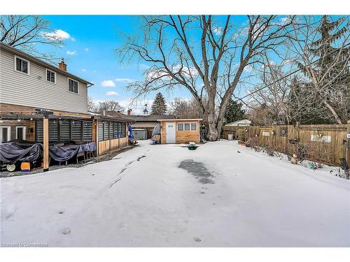 5372 Spruce Avenue, Burlington, ON - Outdoor