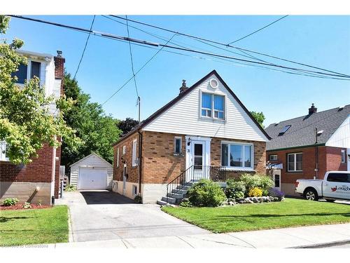 31 Russell Street, Hamilton, ON - Outdoor With Facade