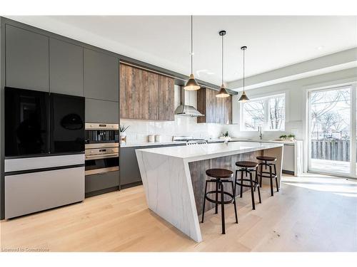 25 Shadyside Avenue, Hamilton, ON - Indoor Photo Showing Kitchen With Upgraded Kitchen