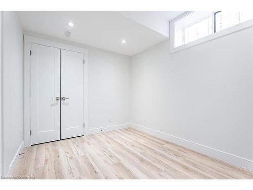 25 Shadyside Avenue, Hamilton, ON - Indoor Photo Showing Other Room