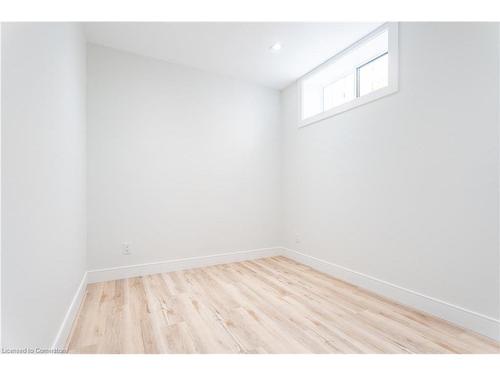 25 Shadyside Avenue, Hamilton, ON - Indoor Photo Showing Other Room