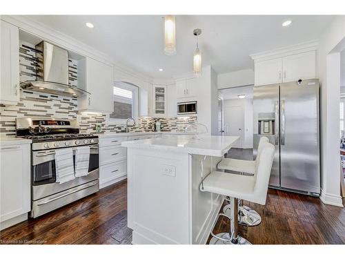 2430 Alder Drive, Burlington, ON - Indoor Photo Showing Kitchen With Upgraded Kitchen