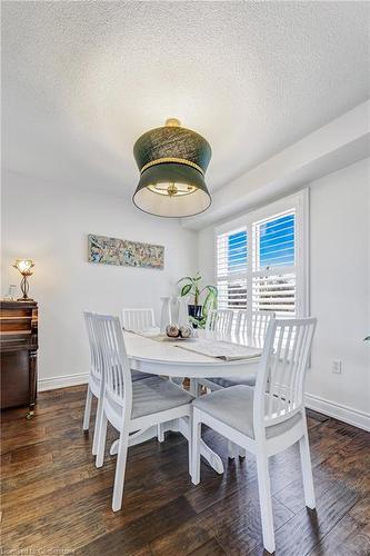 2430 Alder Drive, Burlington, ON - Indoor Photo Showing Dining Room