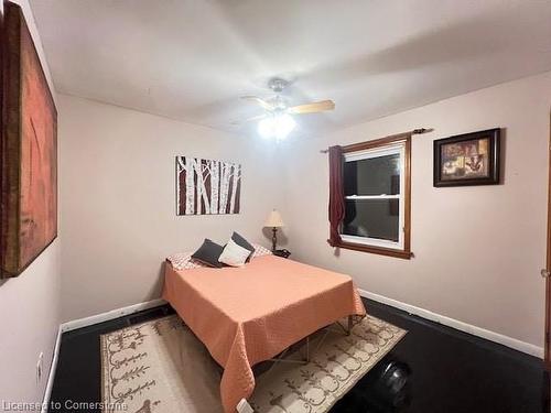 337 East 17Th Street, Hamilton, ON - Indoor Photo Showing Bedroom