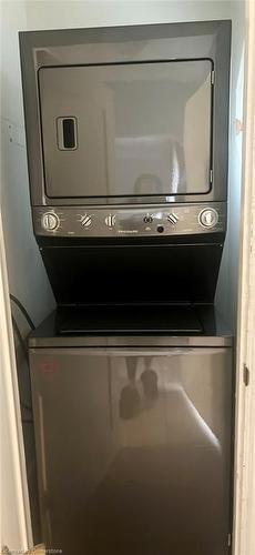 337 East 17Th Street, Hamilton, ON - Indoor Photo Showing Laundry Room