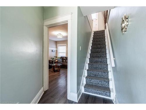 153 Connaught Avenue N, Hamilton, ON - Indoor Photo Showing Other Room