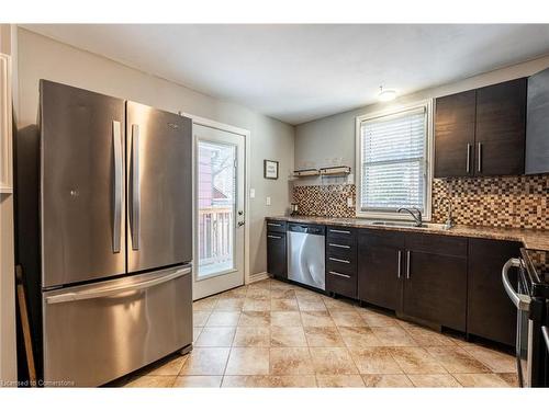 153 Connaught Avenue N, Hamilton, ON - Indoor Photo Showing Kitchen