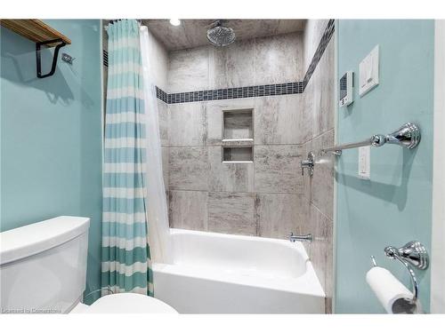 153 Connaught Avenue N, Hamilton, ON - Indoor Photo Showing Bathroom