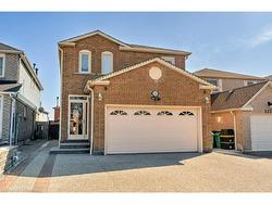 3226 Valcourt Crescent  Mississauga, ON L5L 5J2