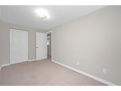 594 Forestwood Crescent, Burlington, ON - Indoor Photo Showing Other Room